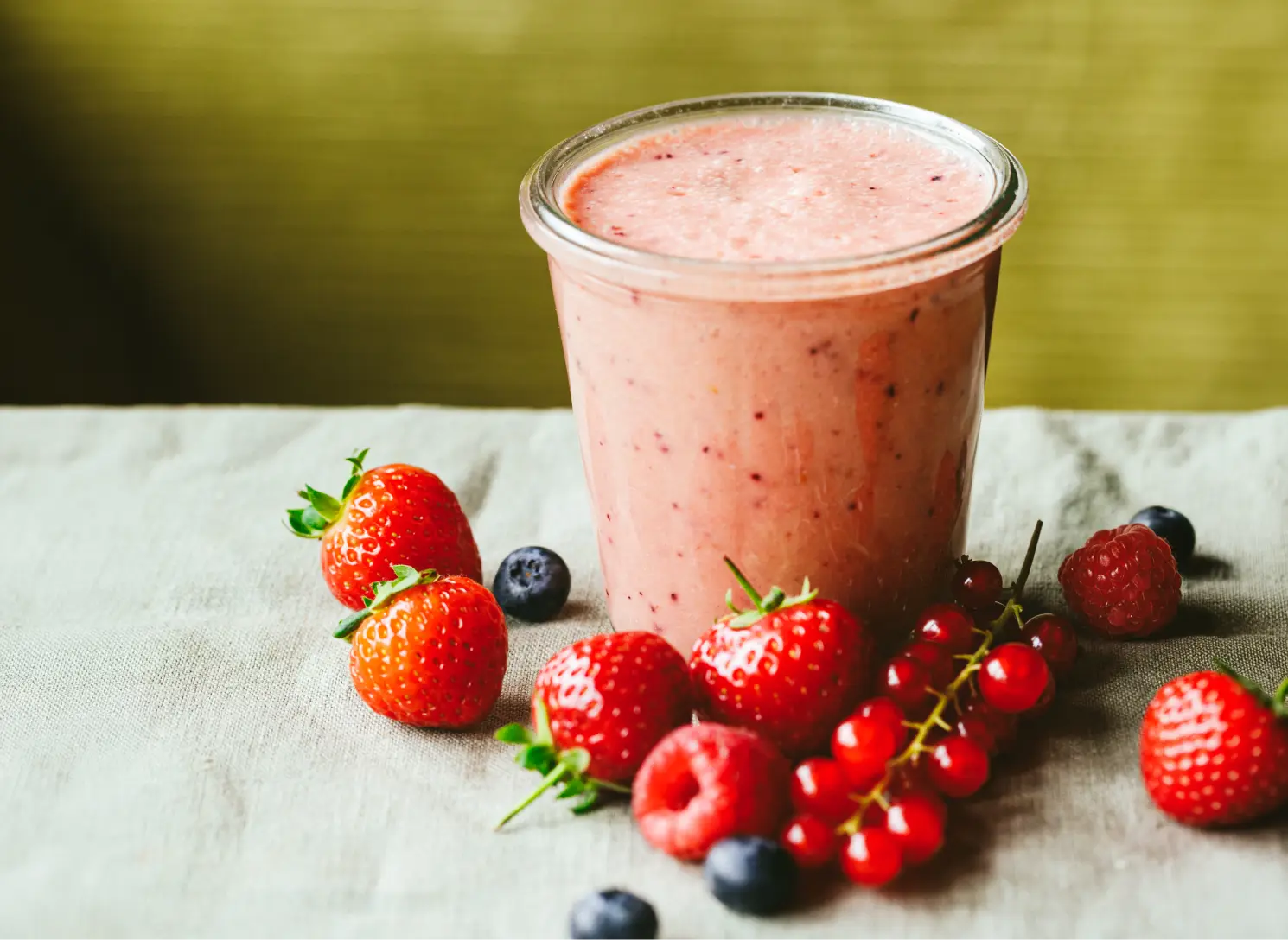 Fruity almond butter smoothie